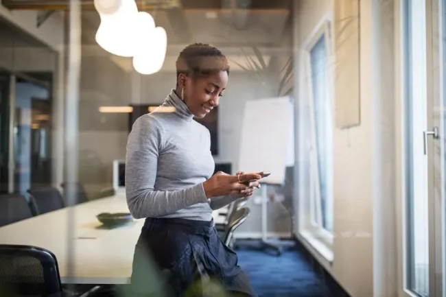 Make Sure You Keep In Touch With Your Business Contacts