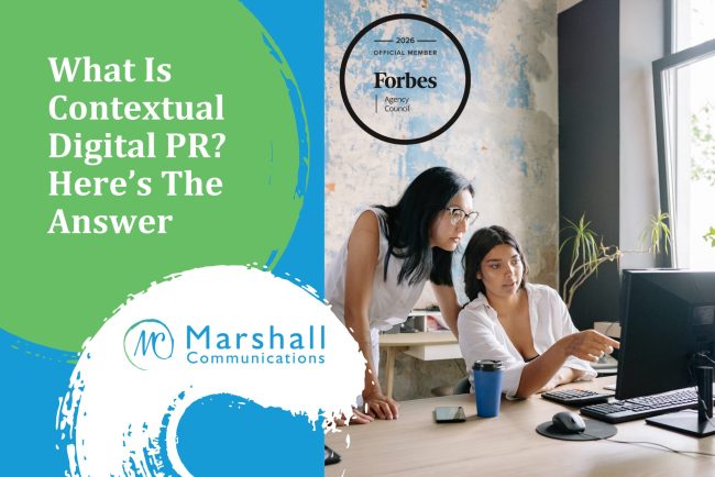 What Is Contextual Digital PR? Here’s The Answer - Two women looking at a computer, one pointing at the screen